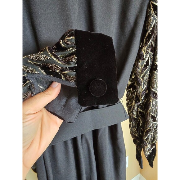 Vintage John Roberts black and gold jumpsuit long sleeved women's size 6 - Picture 7 of 9